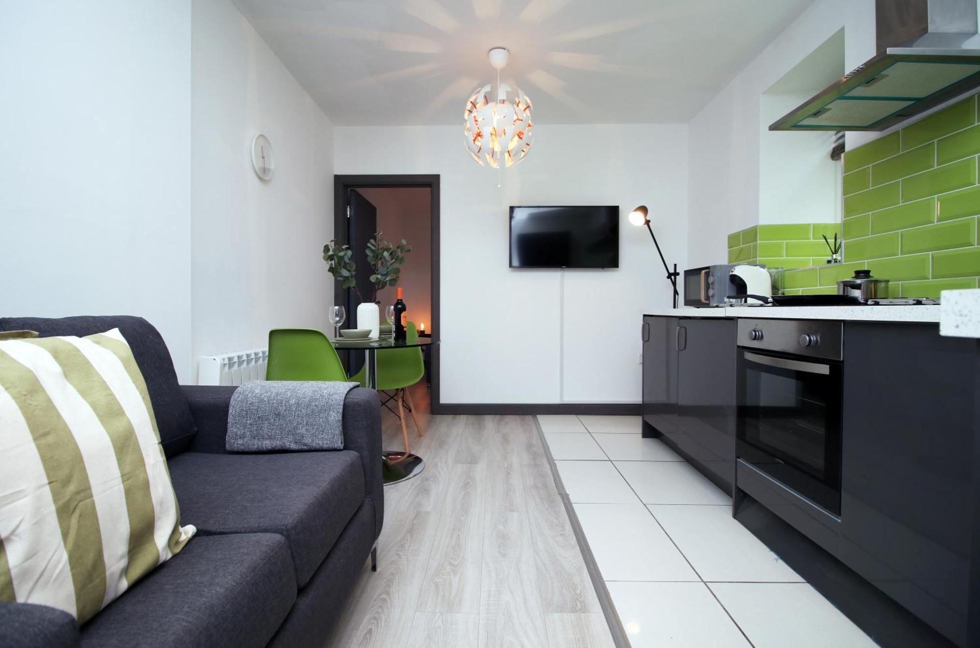 101 Walter Road Apartment