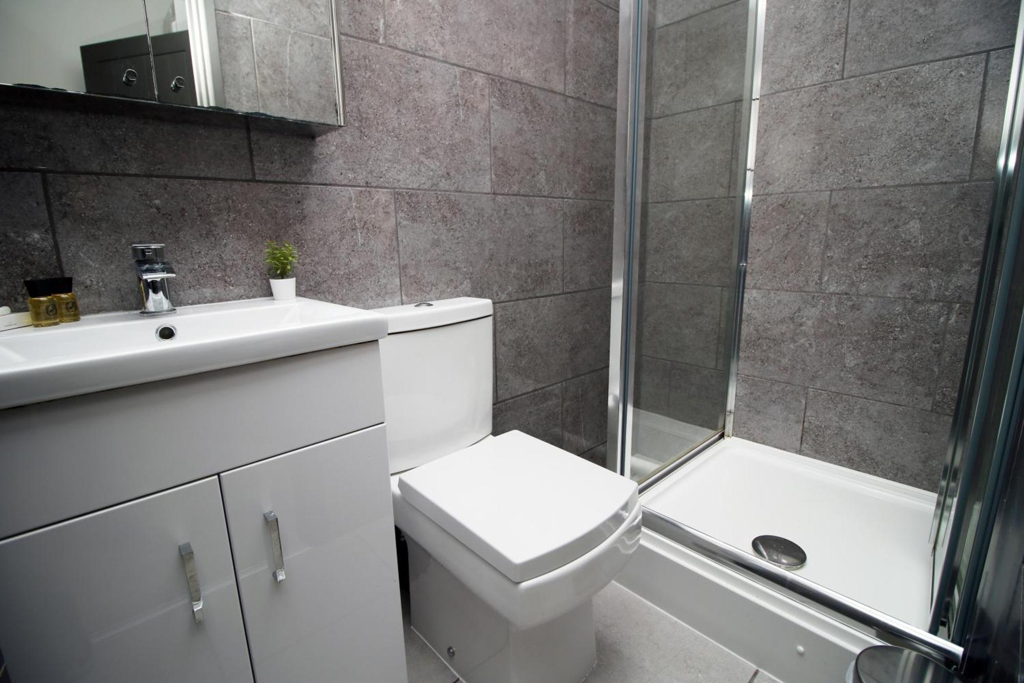 Apartment 101 Walter Road *