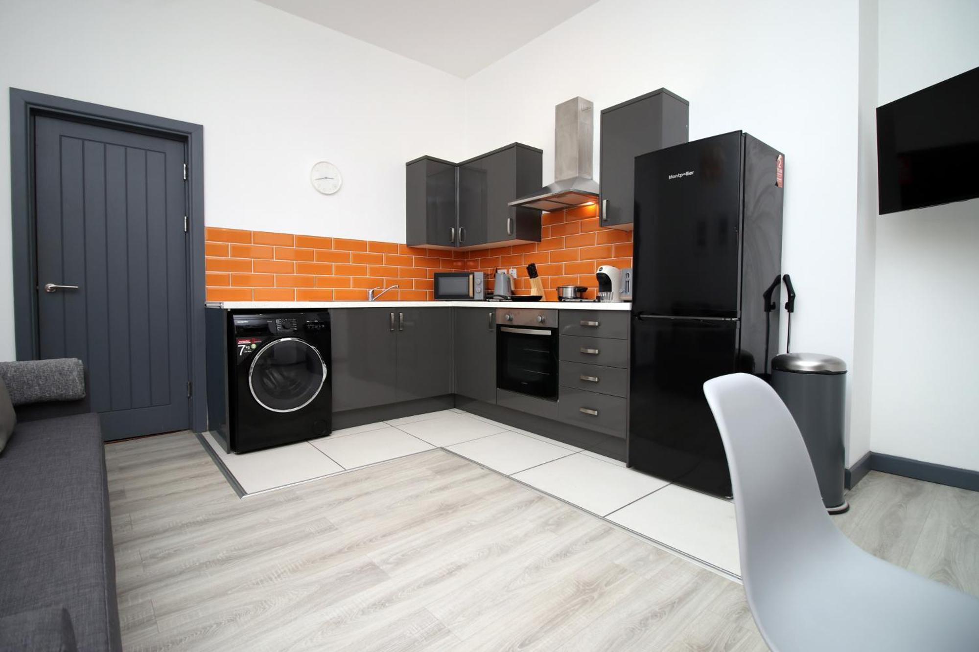 101 Walter Road Apartment Swansea